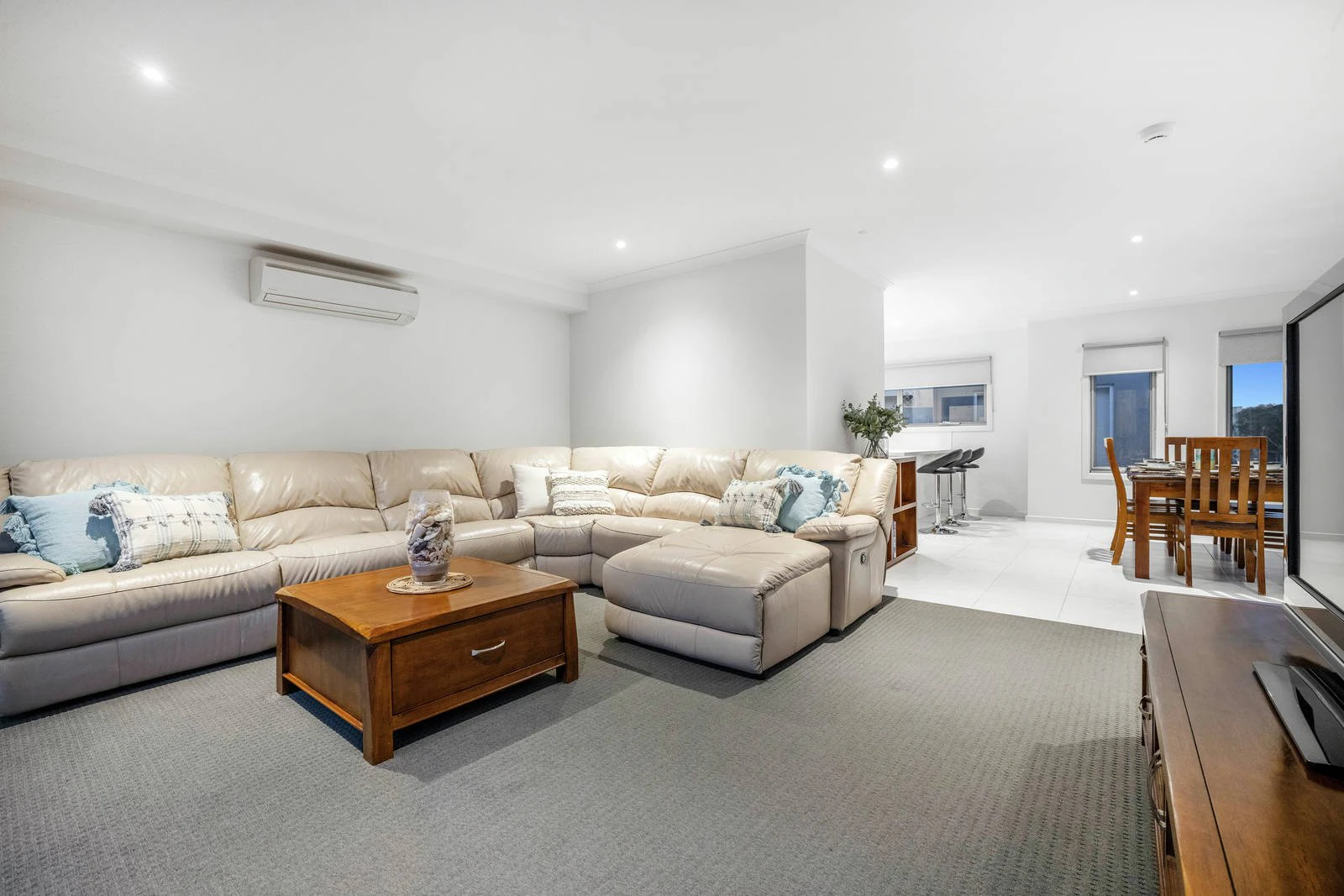 24 Whipstaff Lane, Safety Beach, VIC