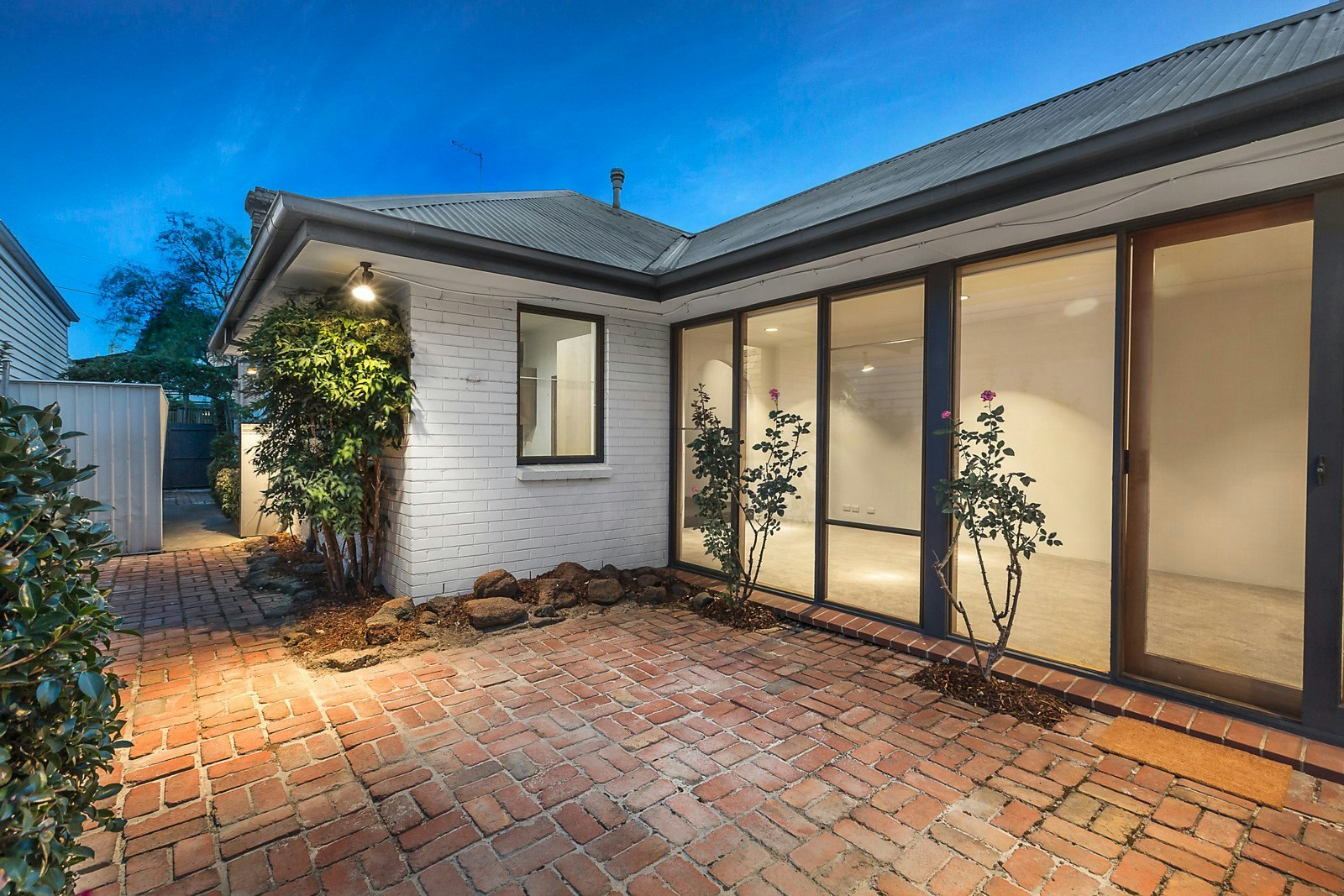 37 Eastbourne Street, Windsor, VIC