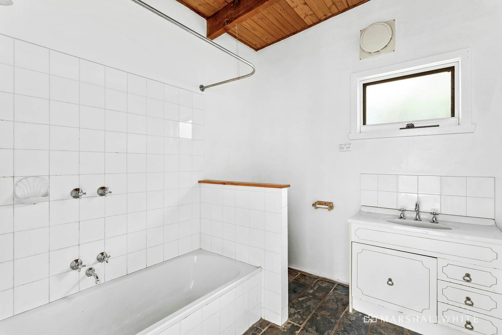 13 York Street, Mornington, VIC