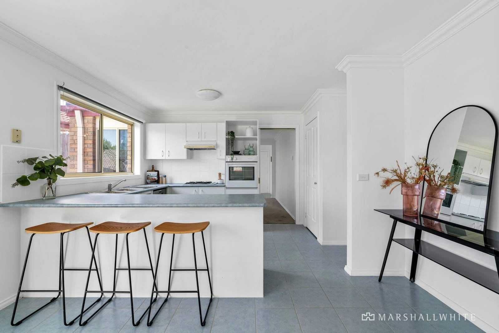 11/10 Wingham Court, Frankston, VIC