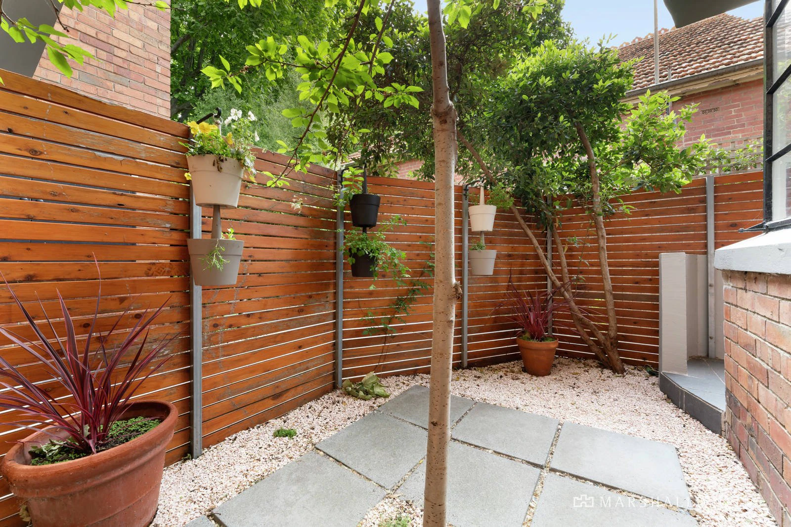 2/74 Mitford Street, Elwood, VIC