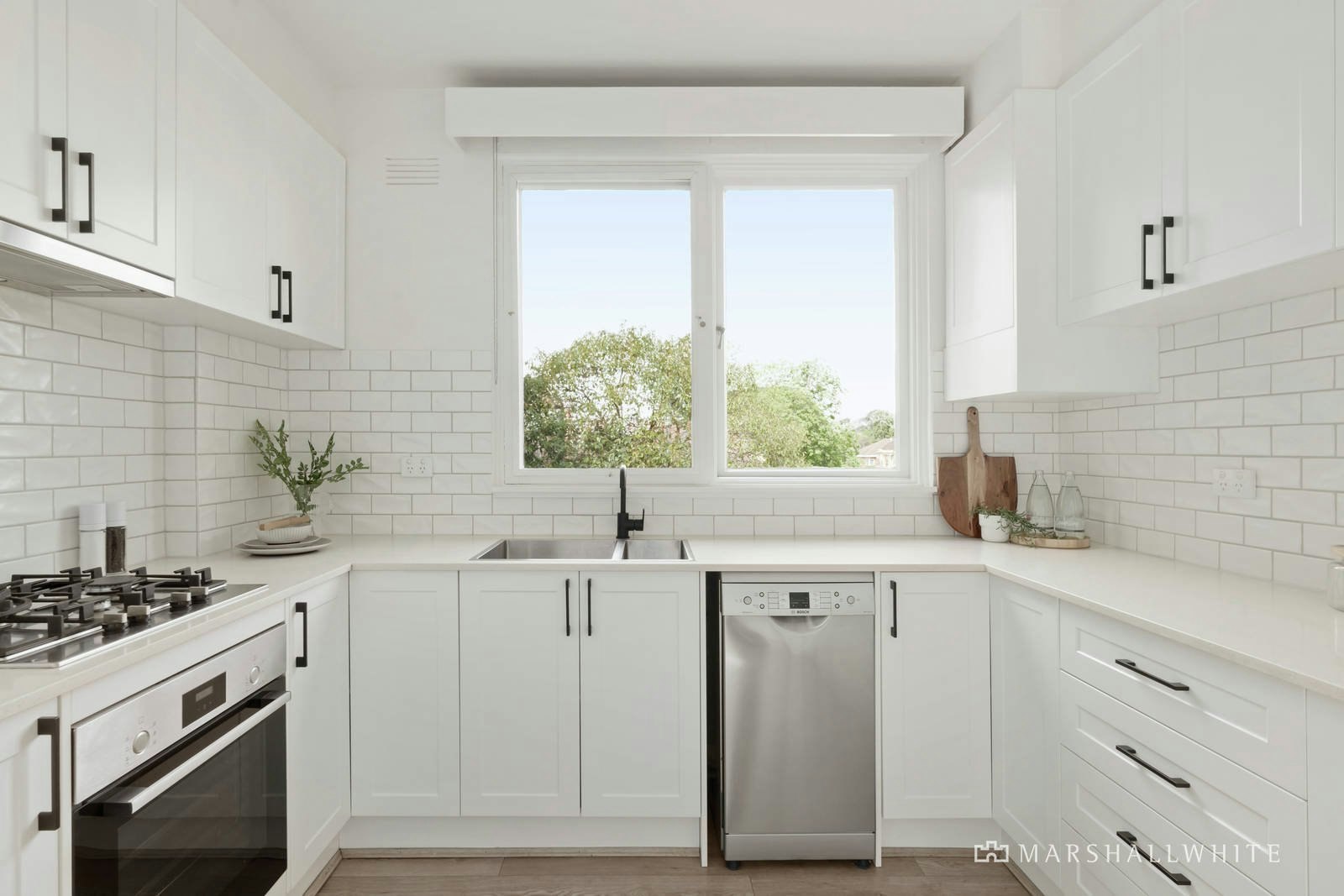 6/4 Glyndebourne Avenue, Toorak, VIC