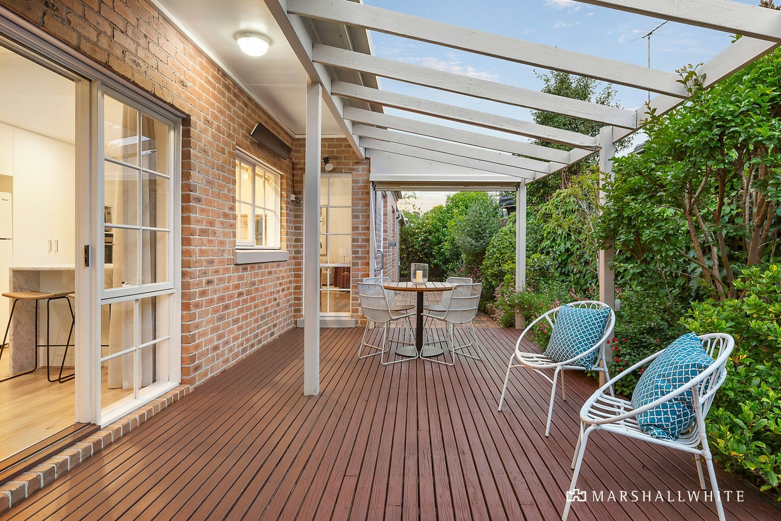 2/6 Fordham Avenue, Camberwell, VIC