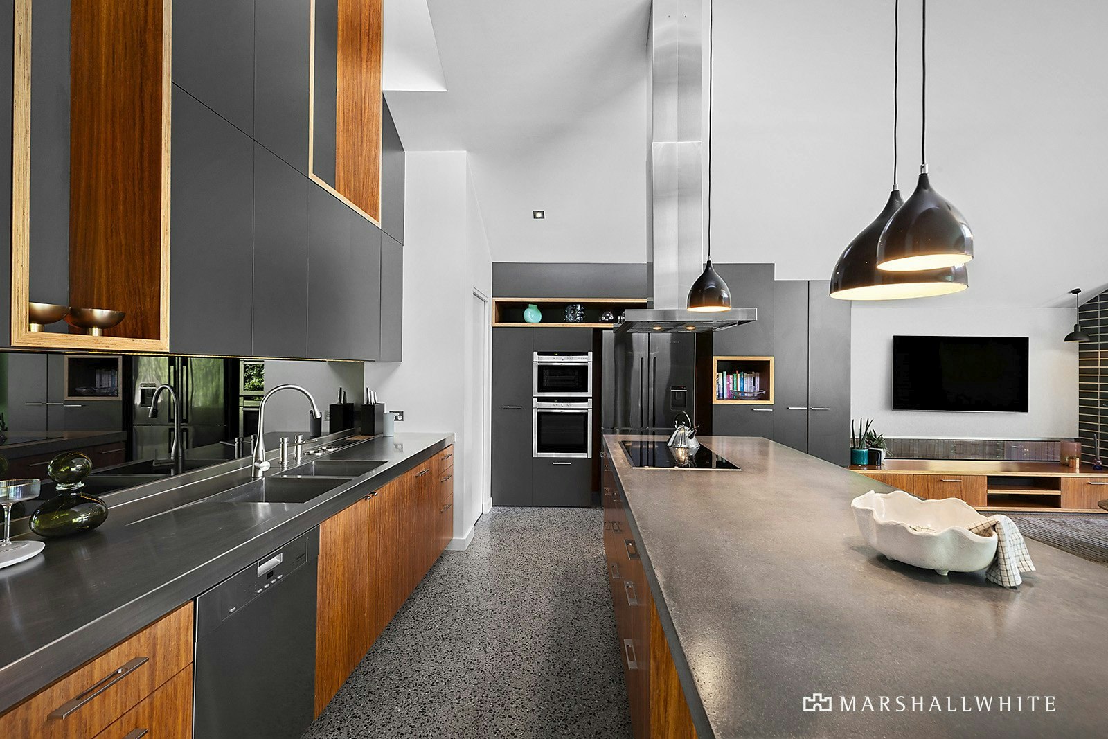 42 Trevelyan Street, Elsternwick, VIC