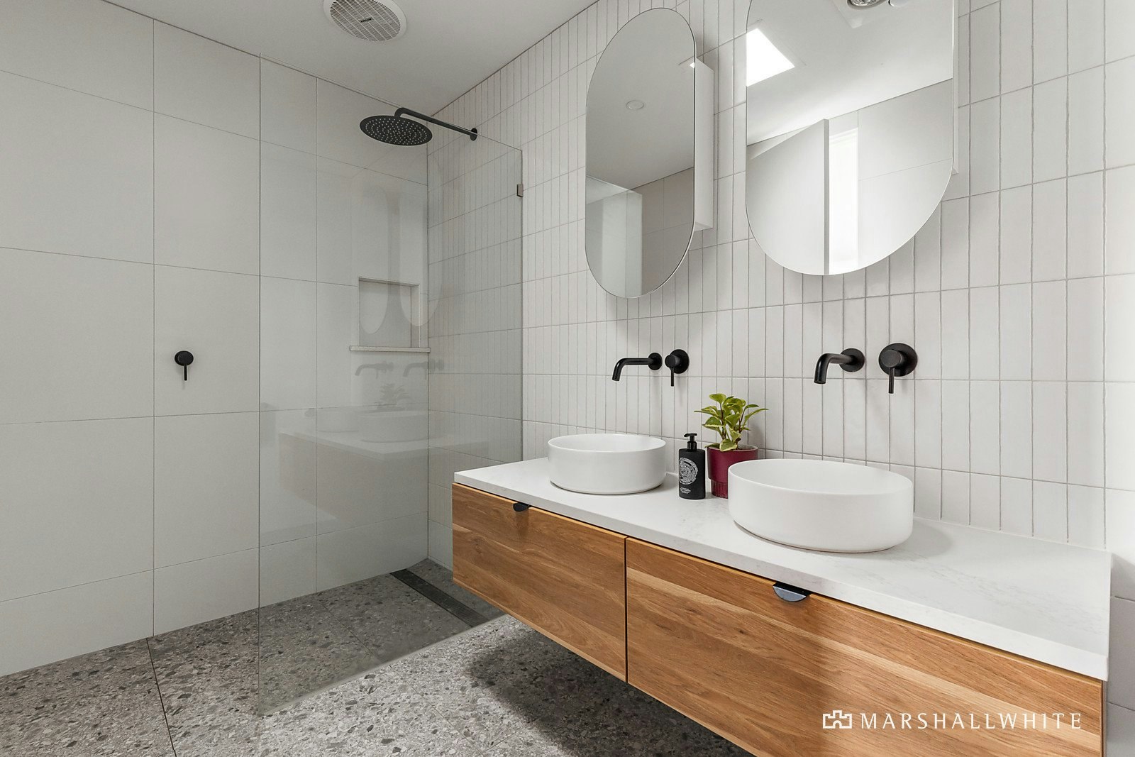 2/765 Burwood Road, Hawthorn East, VIC