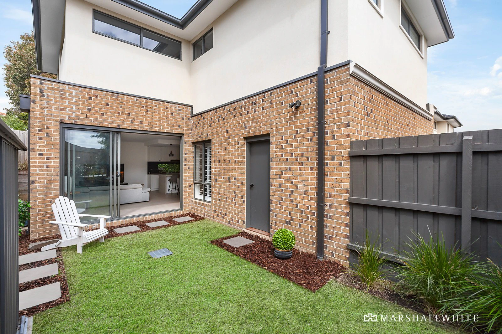 2/11 Sheahans Road, Templestowe Lower, VIC