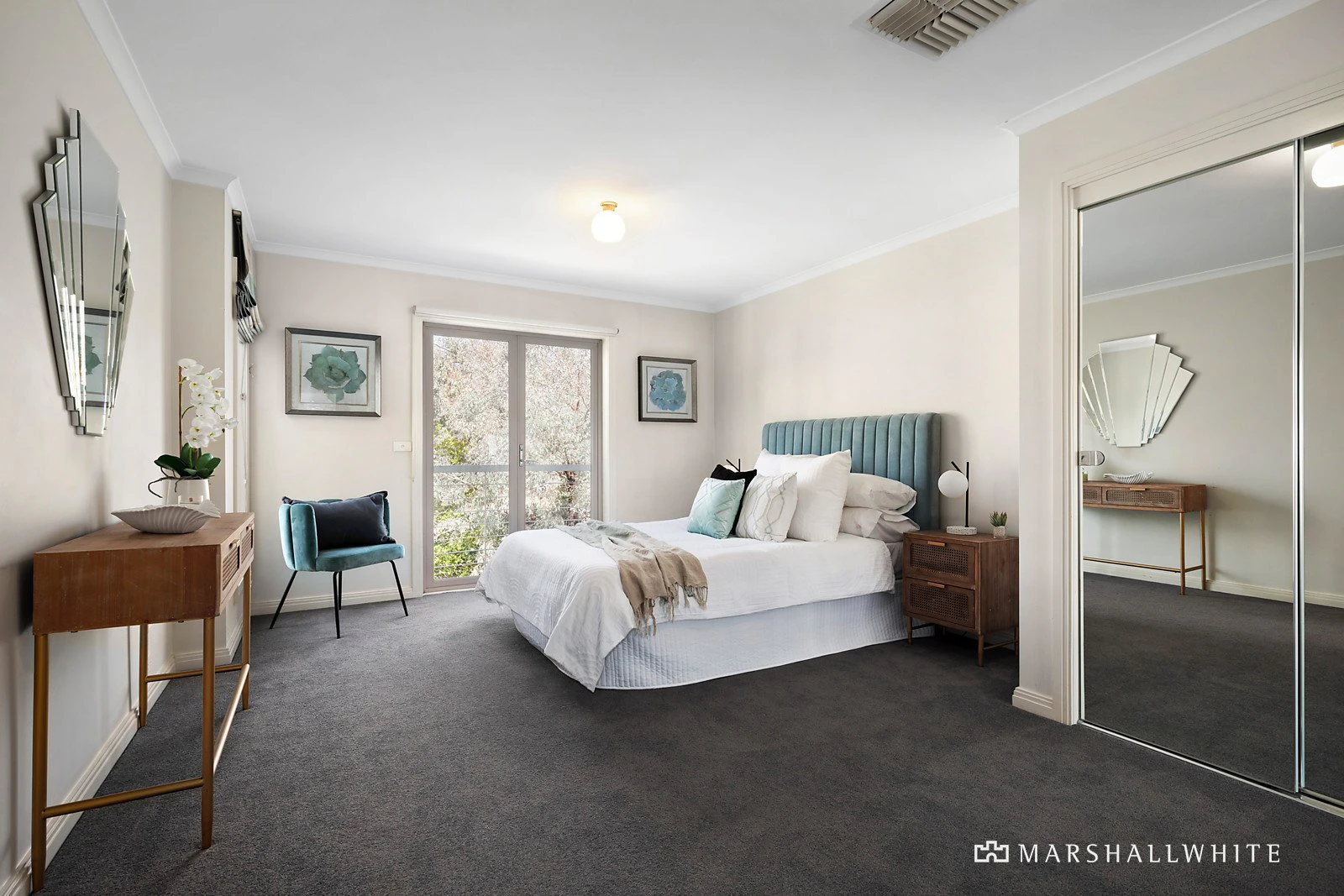 5 Strathaird Mews, Port Melbourne, VIC