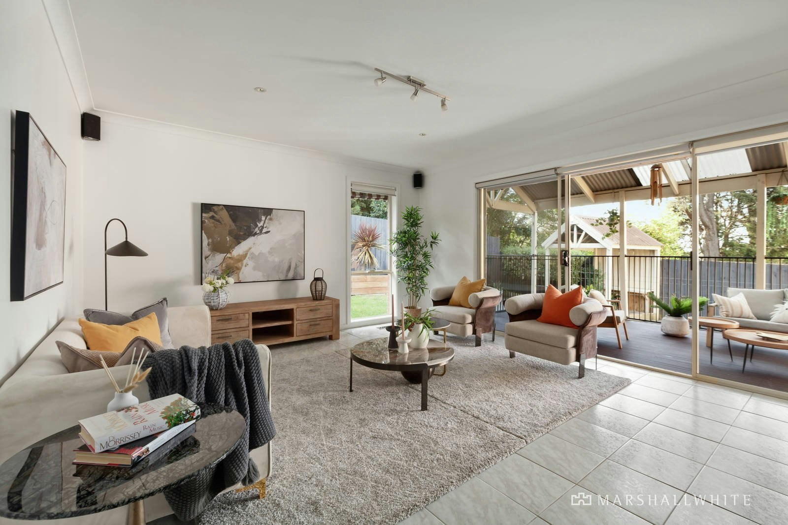 30 Benwerrin Drive, Burwood East, VIC