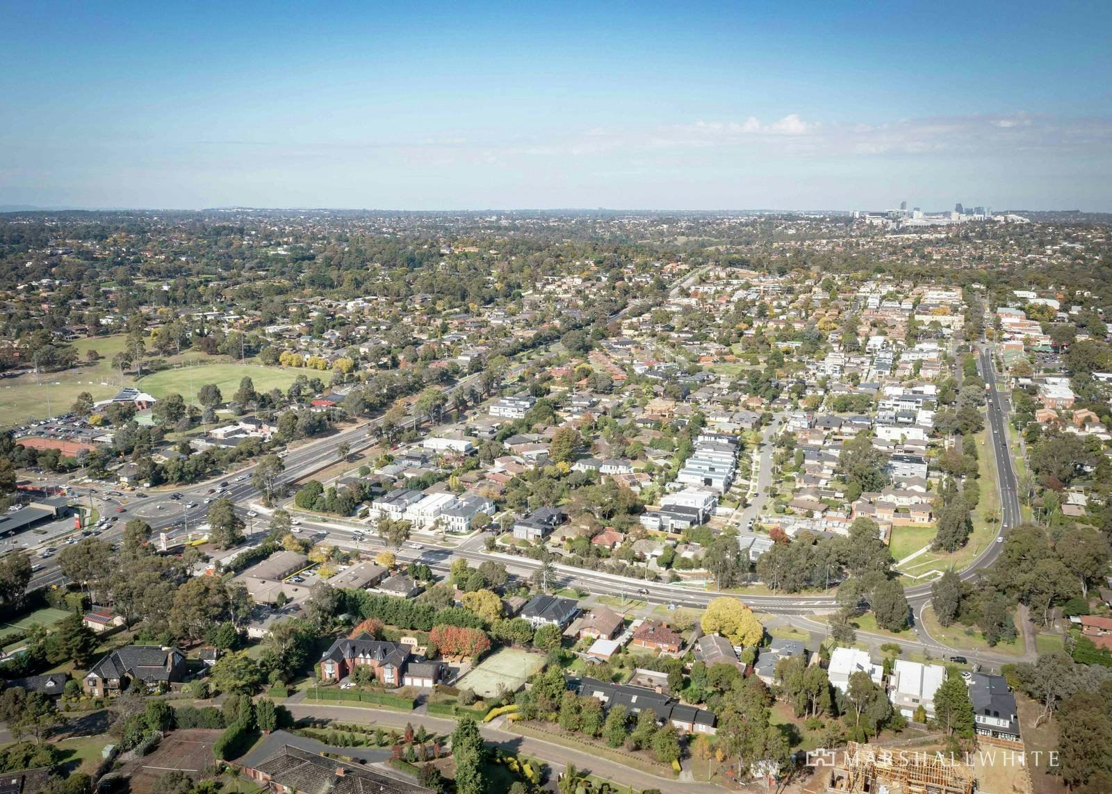 2 Moonbria Way, Templestowe, VIC