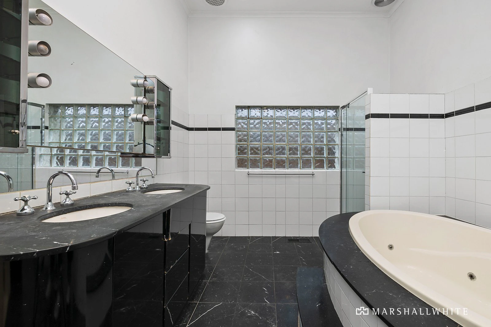 377 St Kilda Street, Brighton, VIC