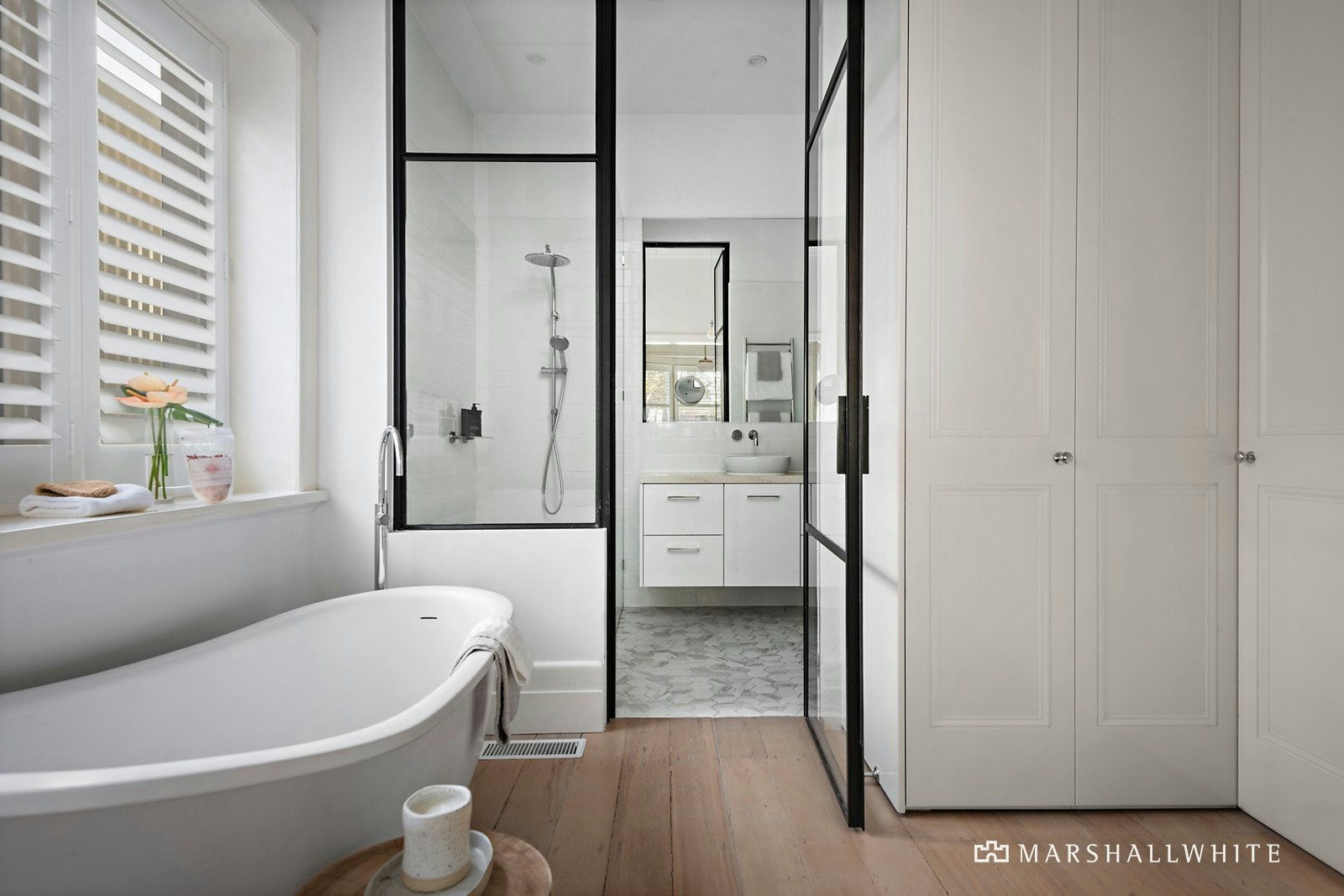 8 Byrne Avenue, Elwood, VIC