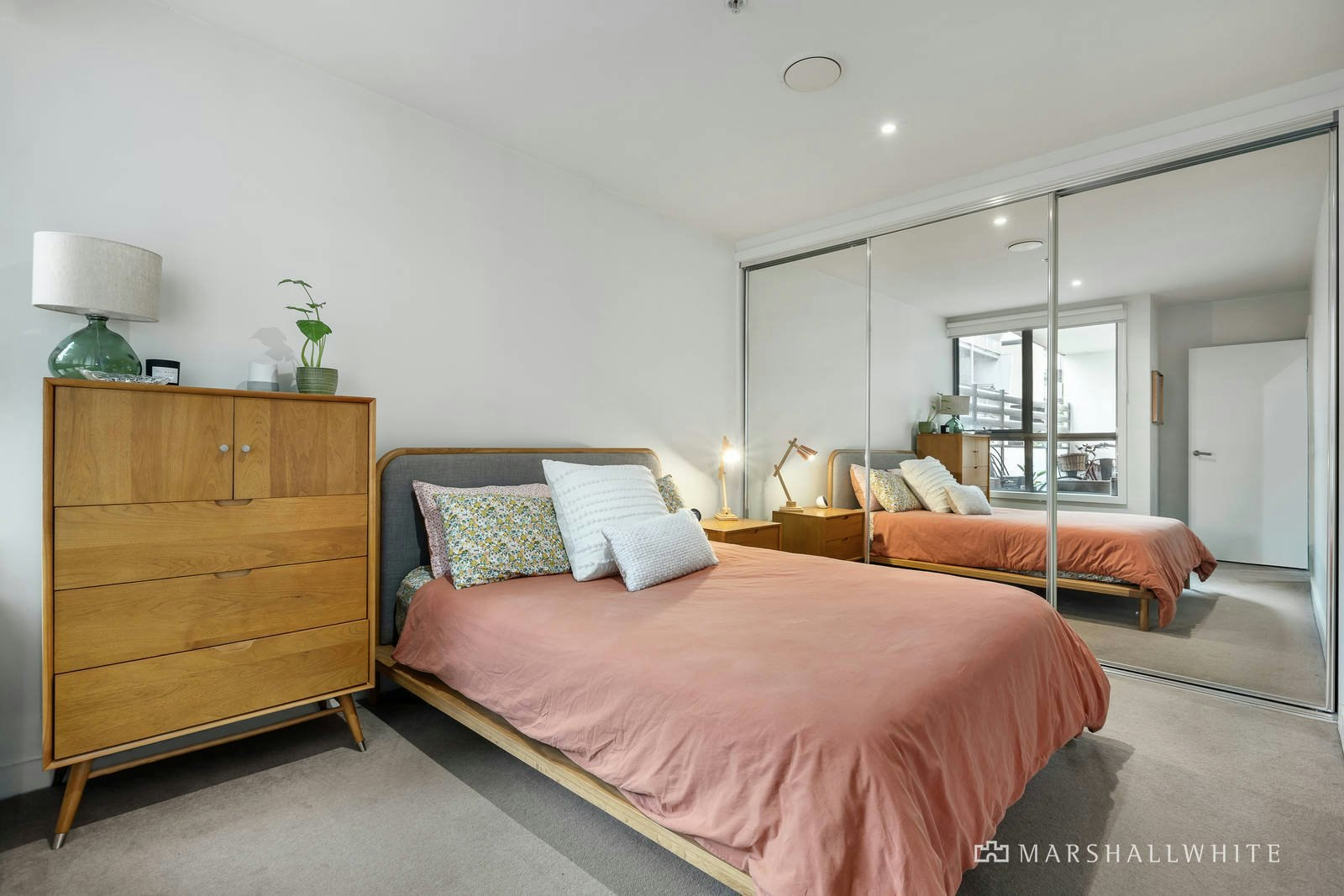 210/13 Wellington Street, St Kilda, VIC