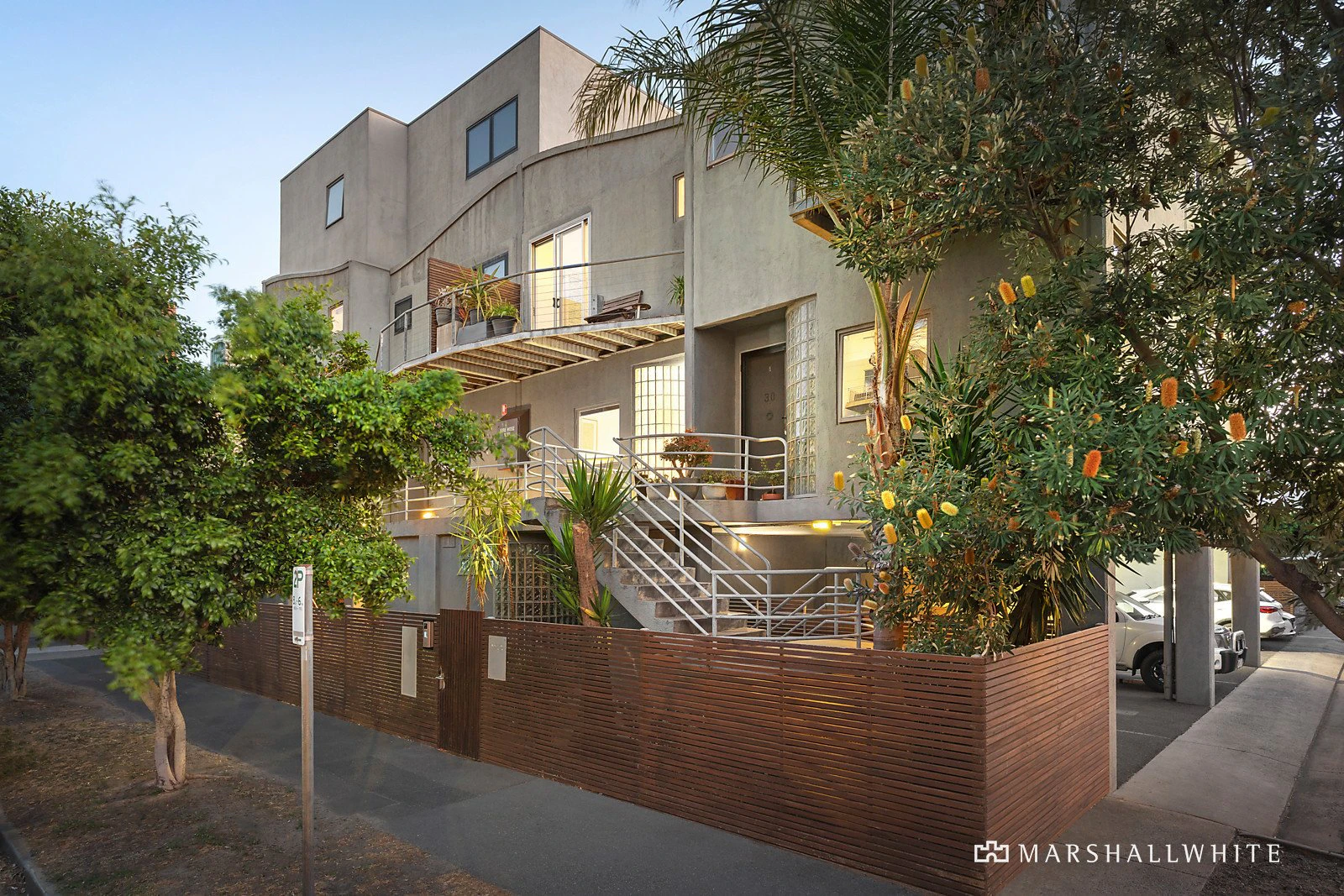29/15 Beach Street, Port Melbourne, VIC