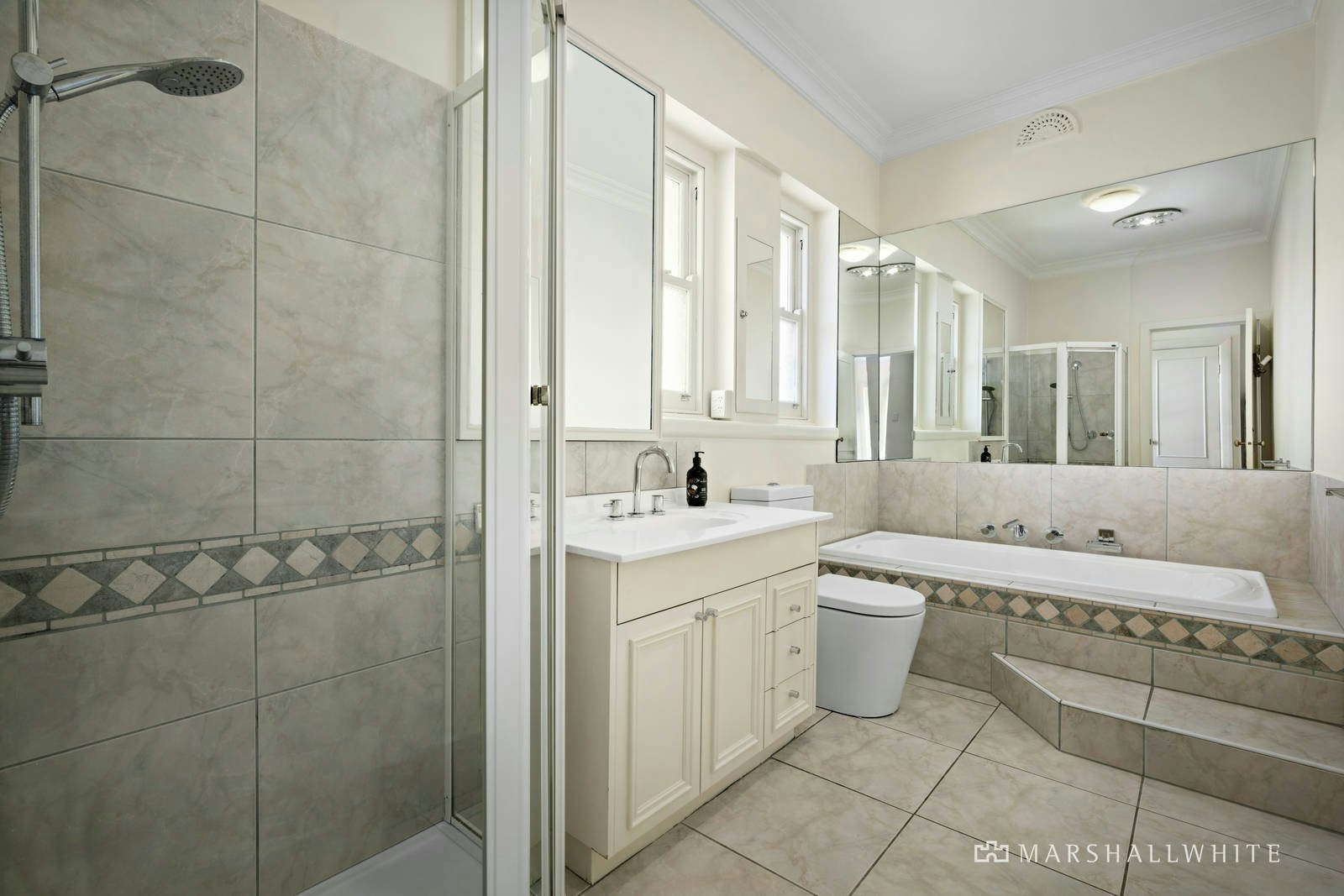 2A Brunel Street, Malvern East, VIC