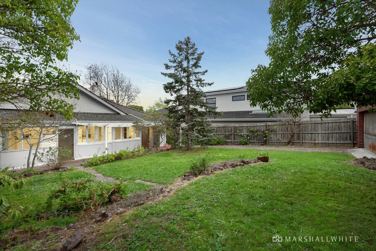 22 Orrong Crescent, Camberwell, VIC