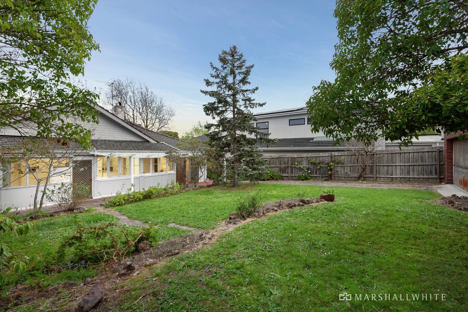22 Orrong Crescent, Camberwell, VIC