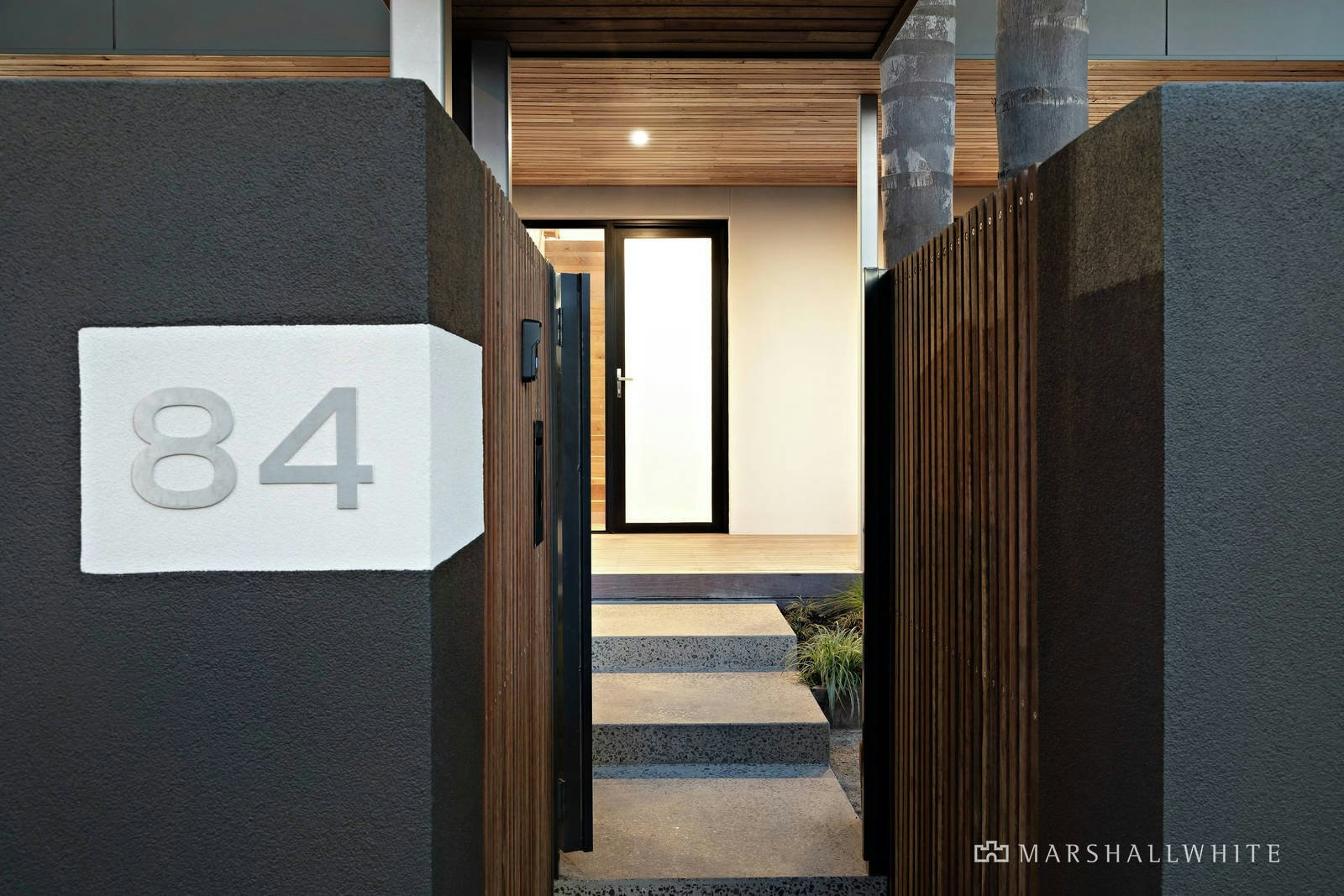 84 Beach Road, Sandringham, VIC