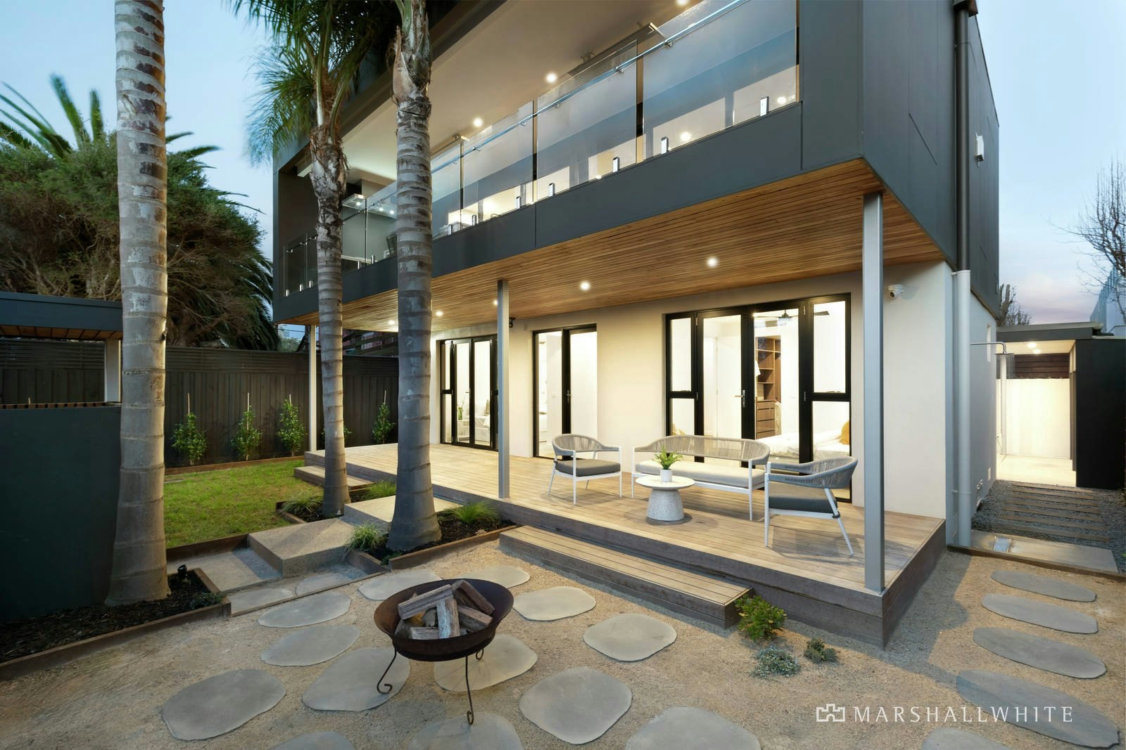 84 Beach Road, Sandringham, VIC