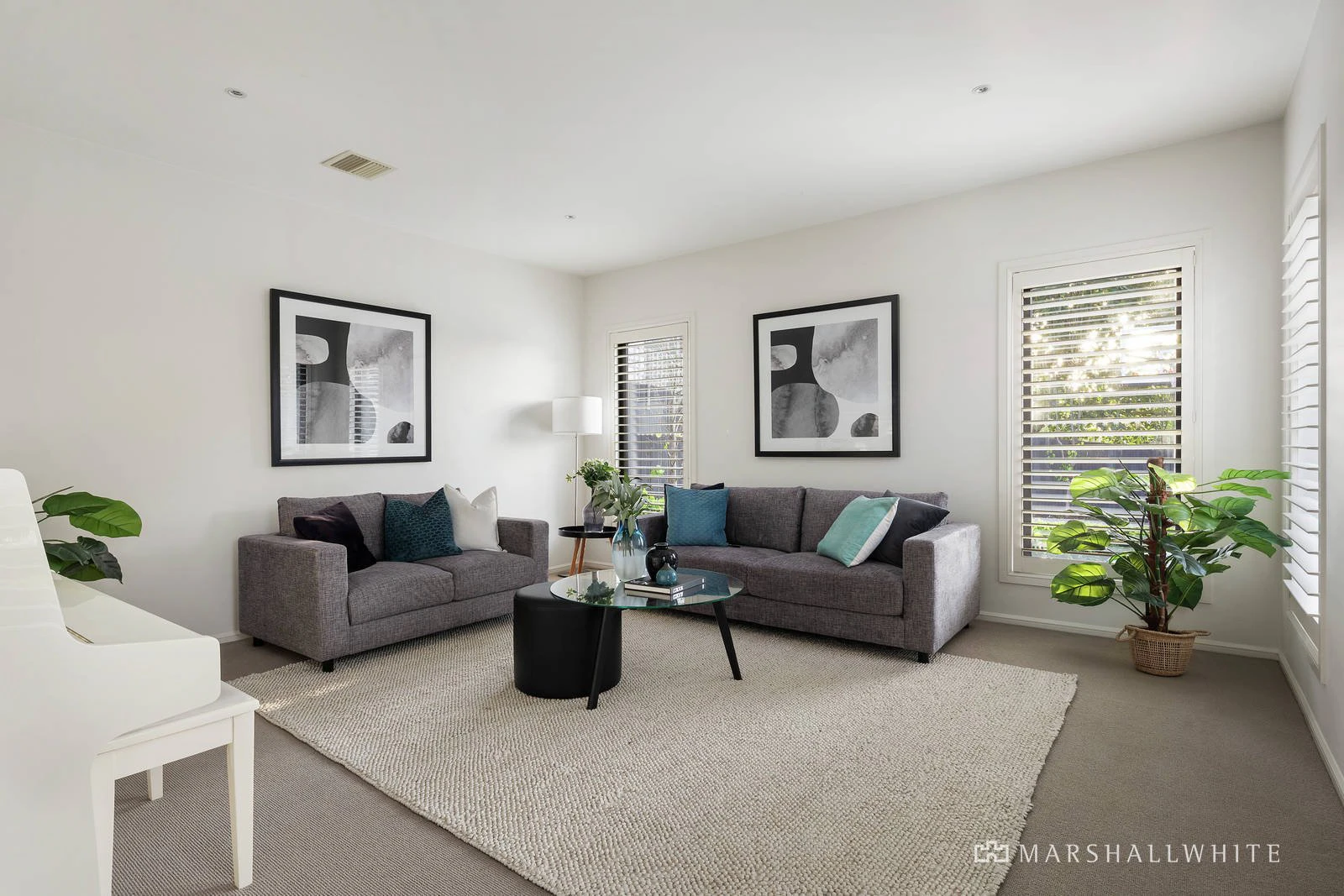 45 Belgravia Avenue, Mont Albert North, VIC