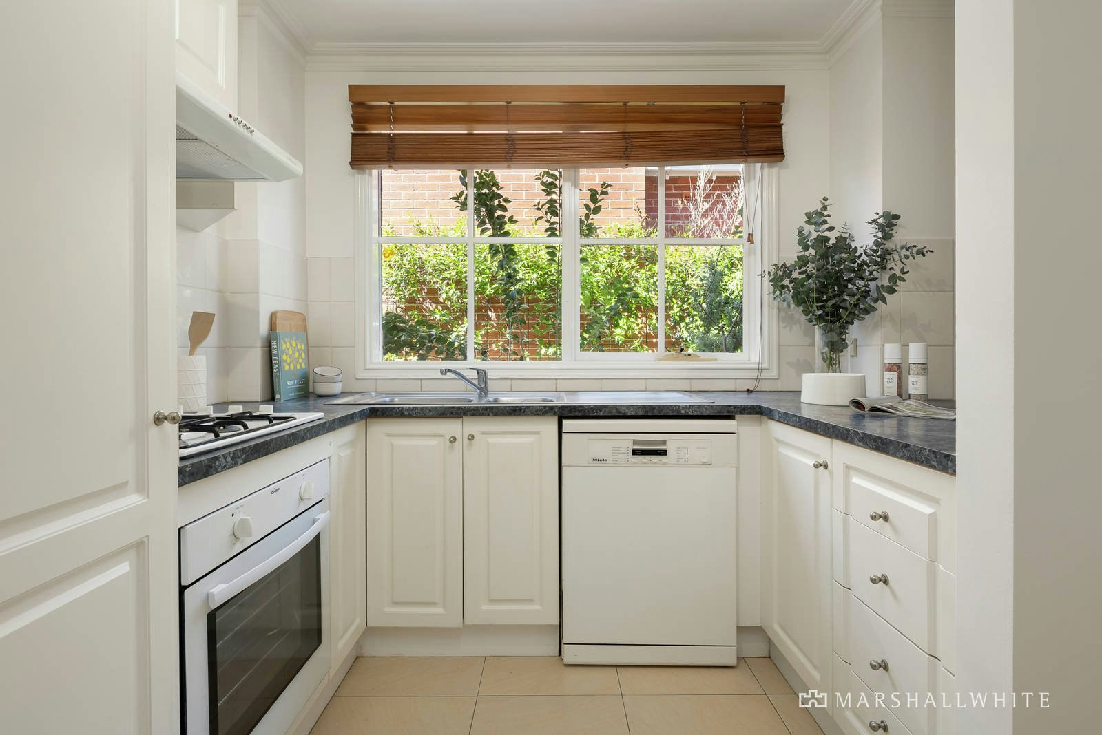 2/116 Argyle Street, St Kilda, VIC