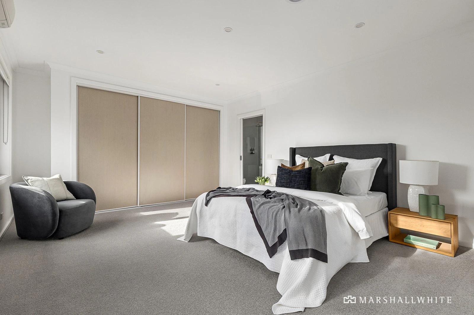 1/14 Coorigil Road, Carnegie, VIC