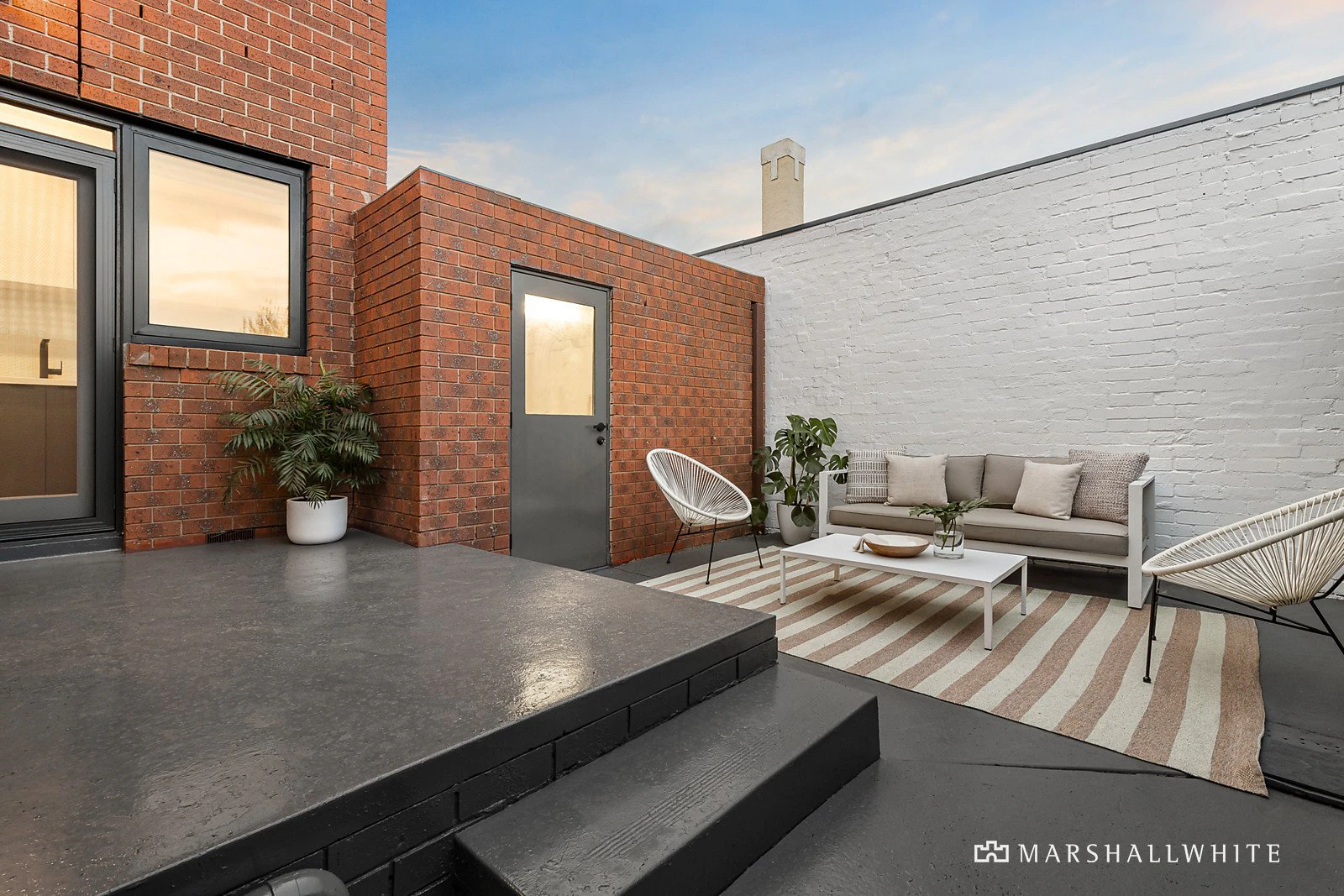 1/14 Coorigil Road, Carnegie, VIC