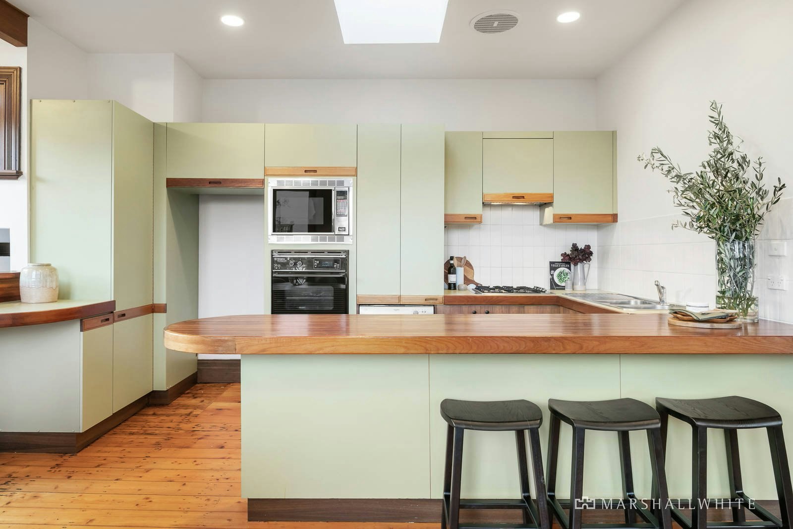 1 Berwick Street, Camberwell, VIC