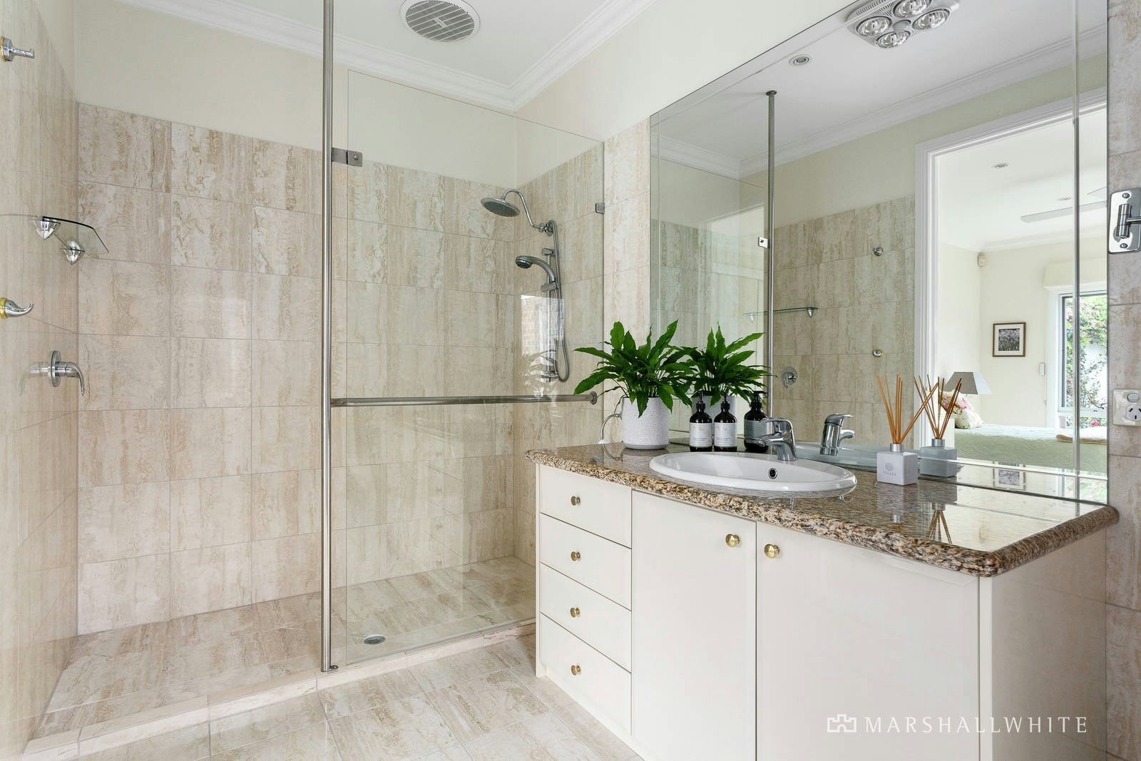 6 Clapham Street, Balwyn, VIC