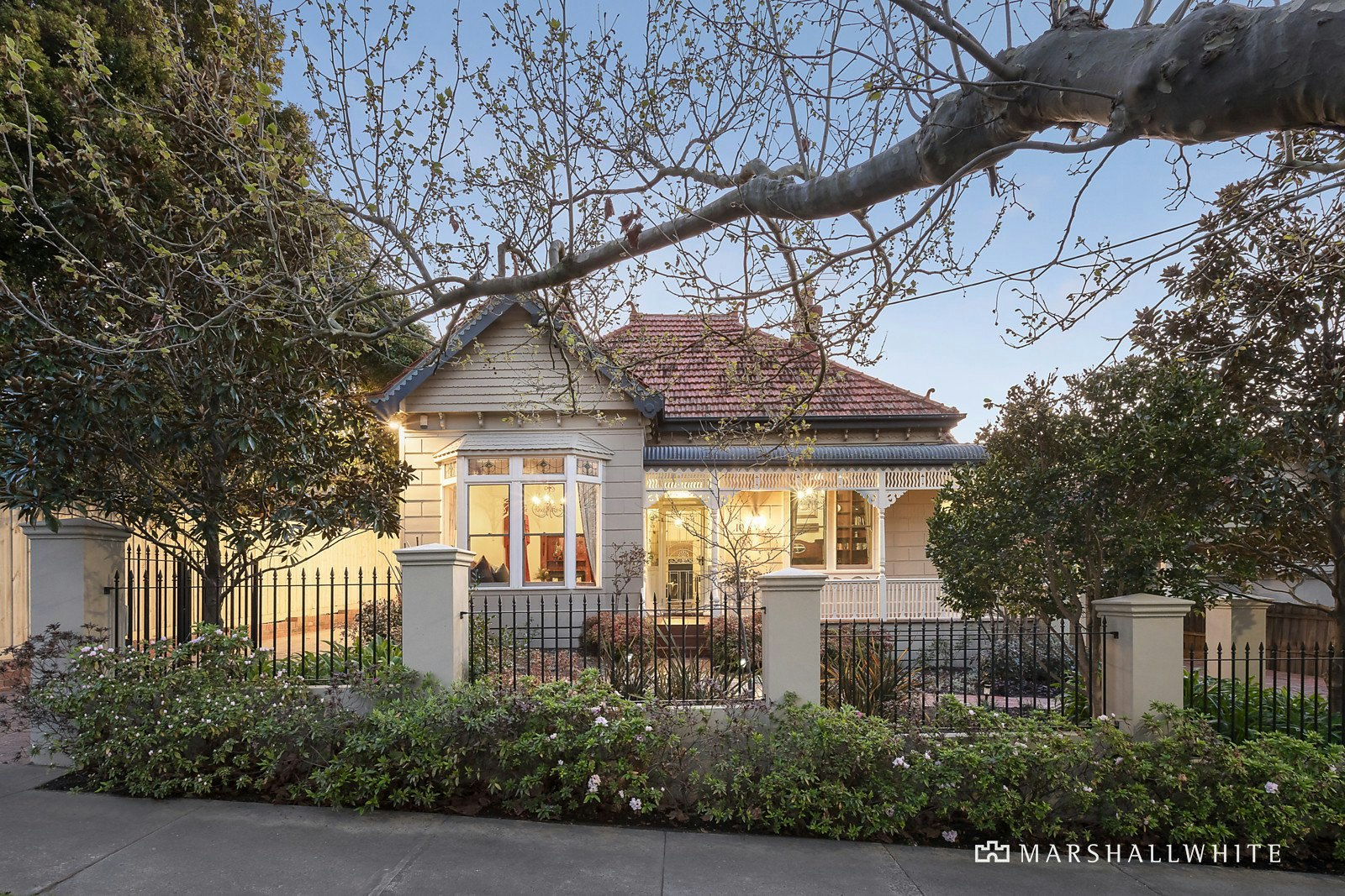 10 Suffolk Road, Surrey Hills, VIC
