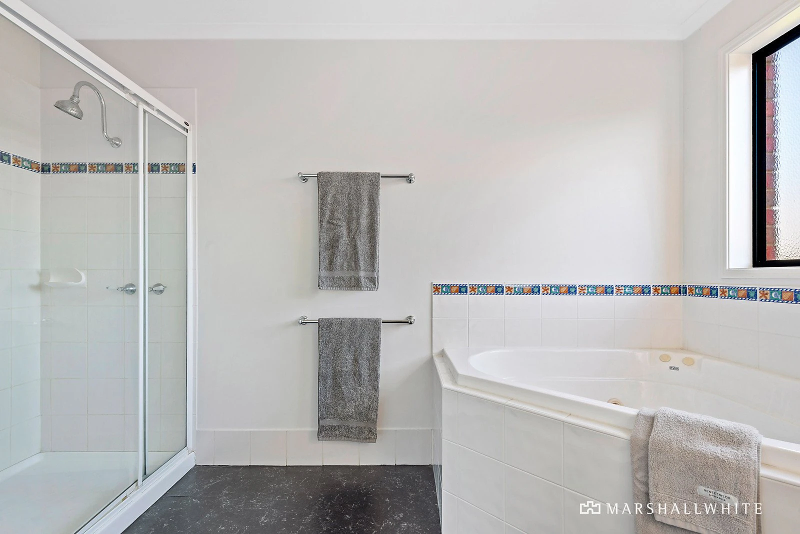 11 Cottage Place, Mornington, VIC