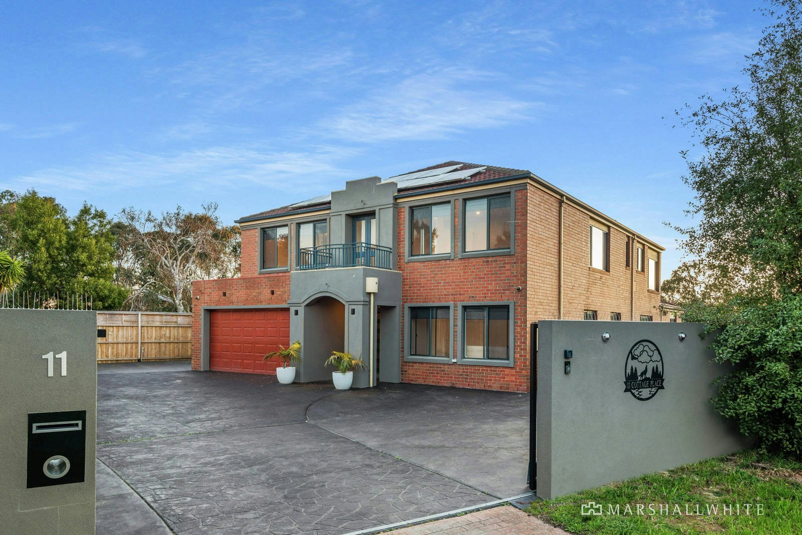 11 Cottage Place, Mornington, VIC