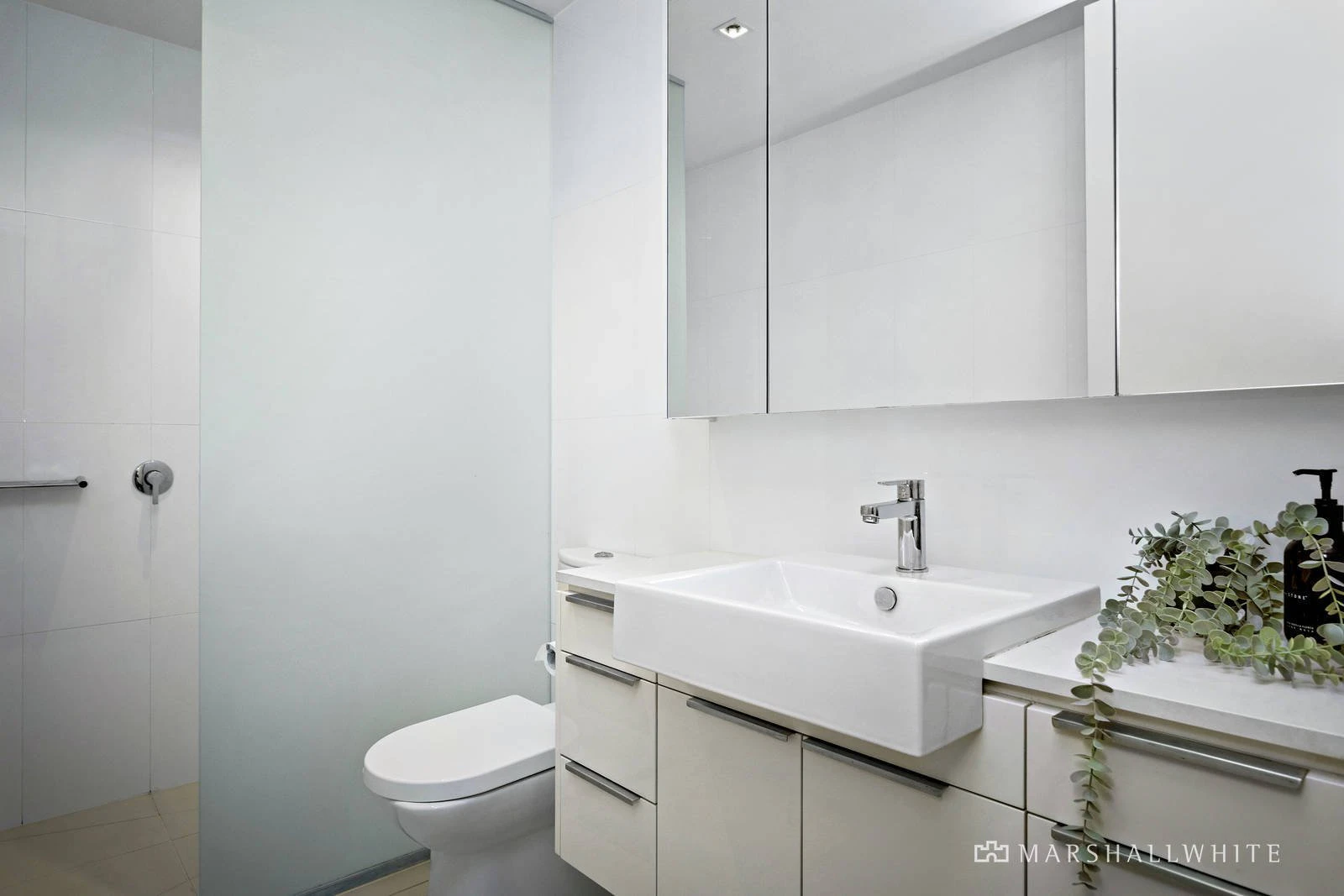 14/15 Beach Road, Hampton, VIC