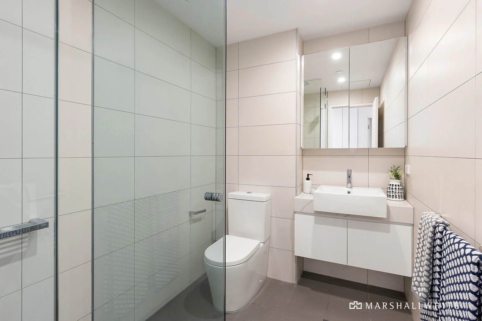208/7 Red Hill Terrace, Doncaster East, VIC