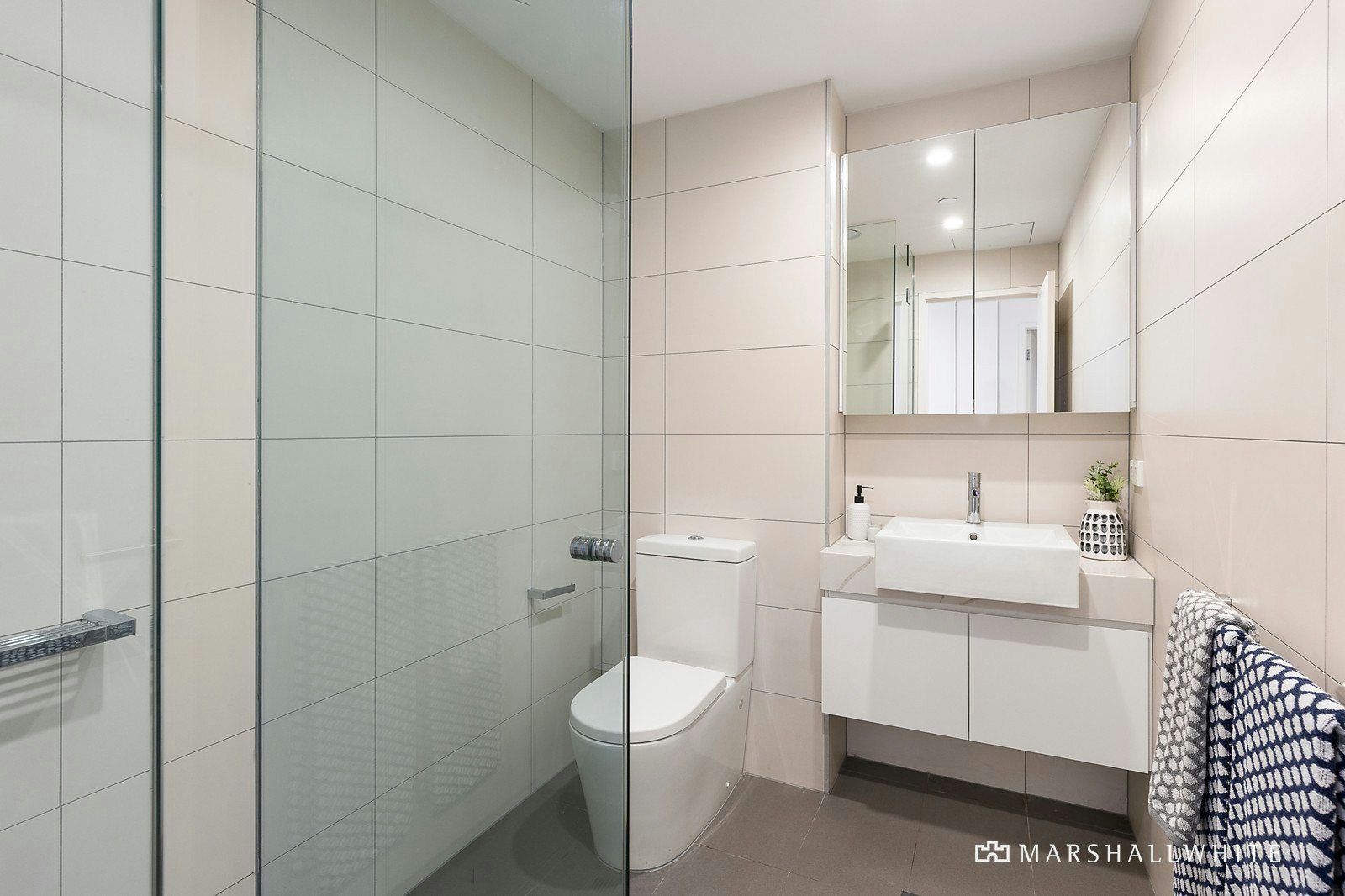 208/7 Red Hill Terrace, Doncaster East, VIC