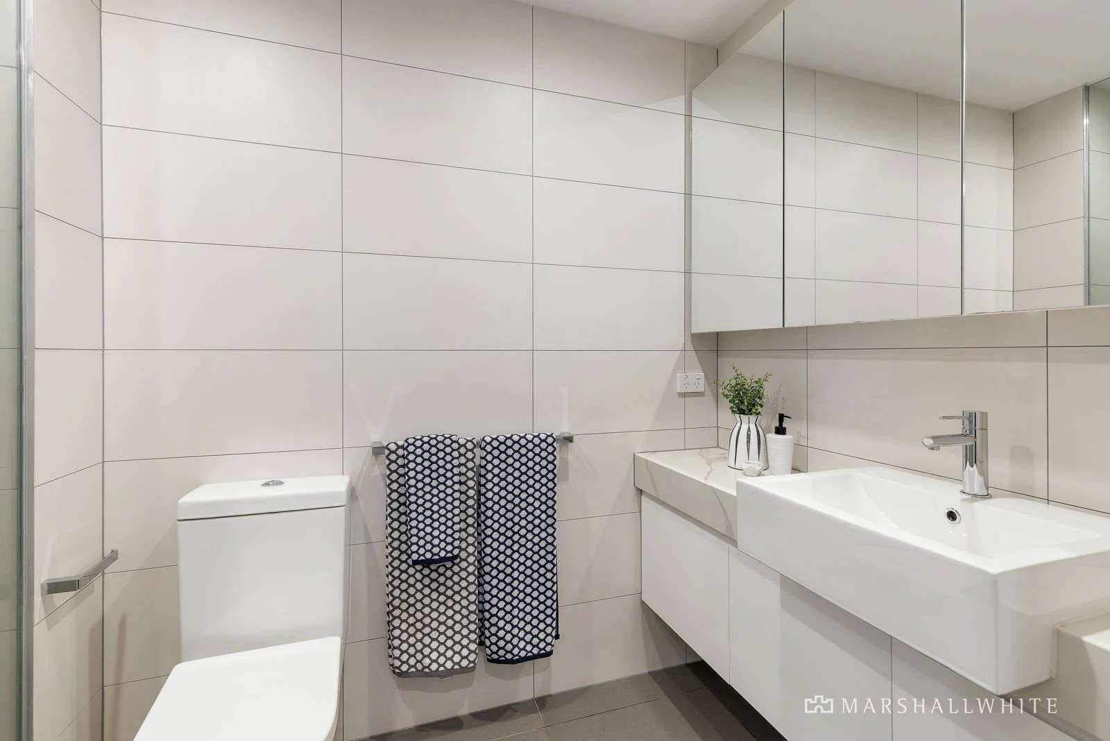208/7 Red Hill Terrace, Doncaster East, VIC