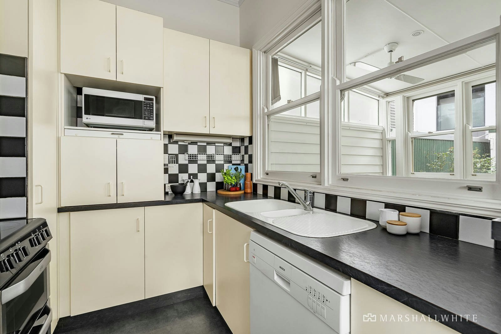 12 Sercombe Grove, Hawthorn, VIC