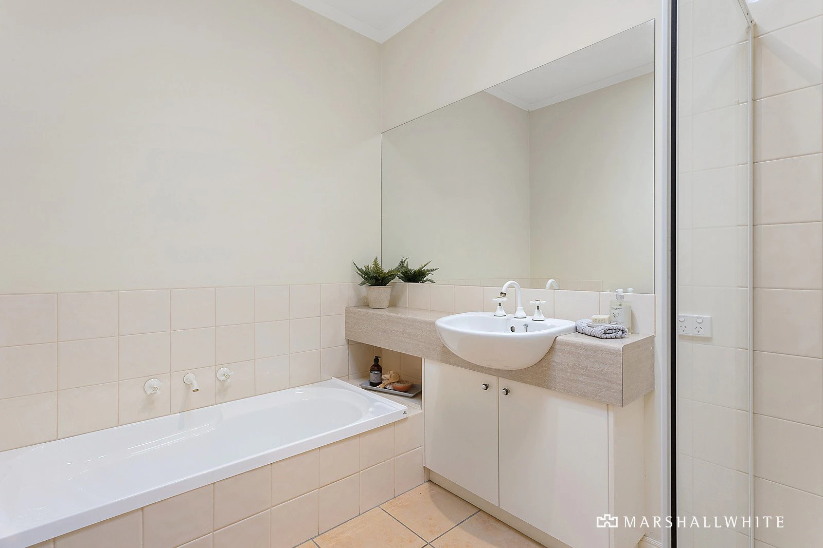 1/40 Queen Street, Mornington, VIC
