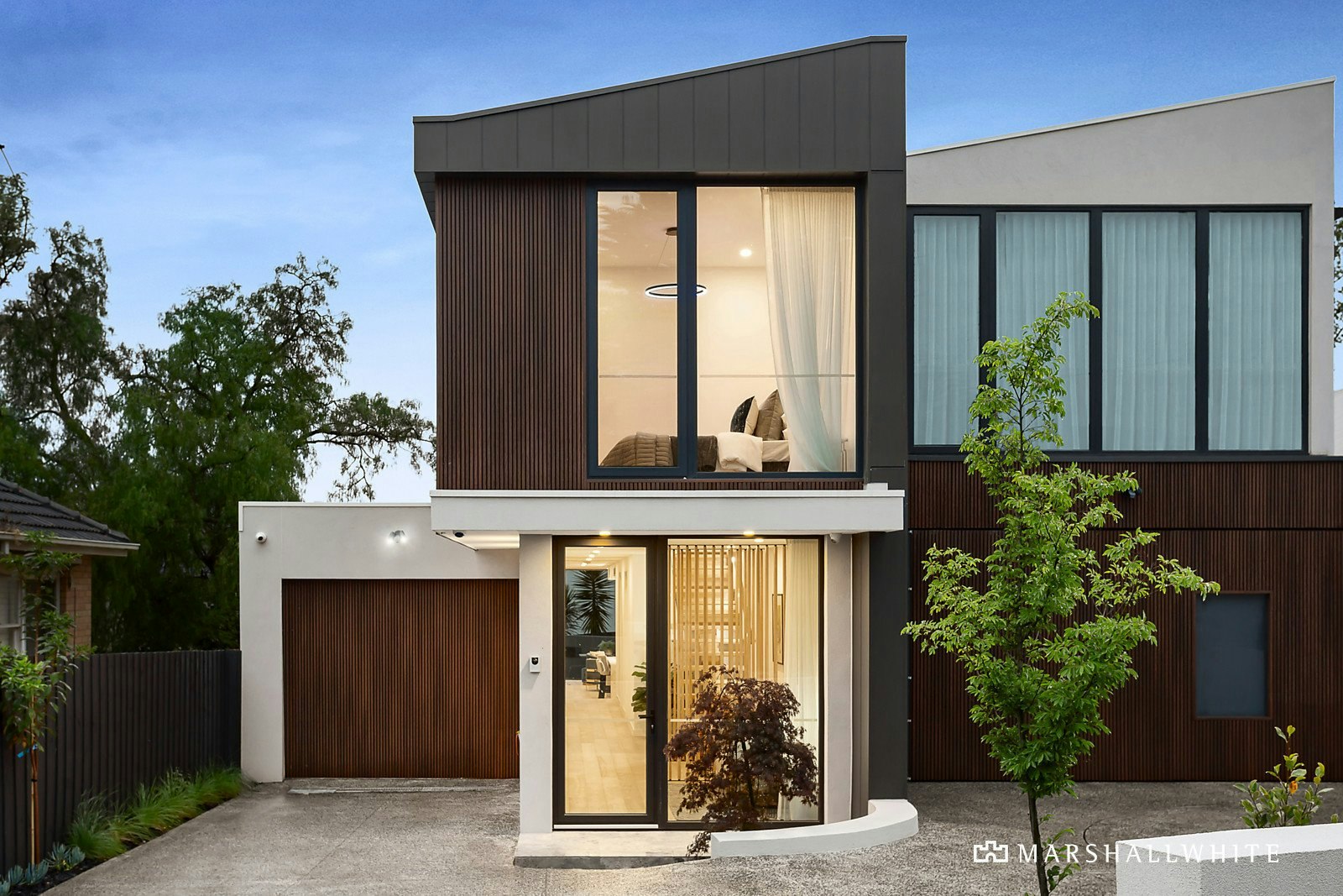 2/452 Belmore Road, Mont Albert North, VIC