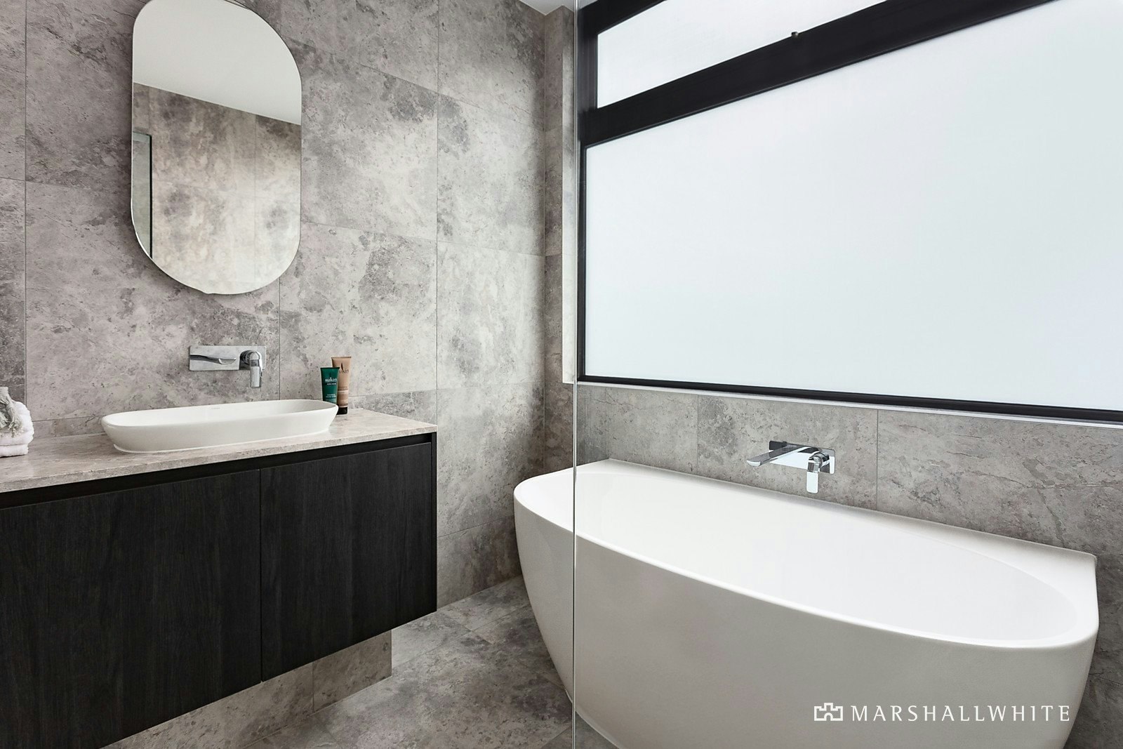 2/452 Belmore Road, Mont Albert North, VIC