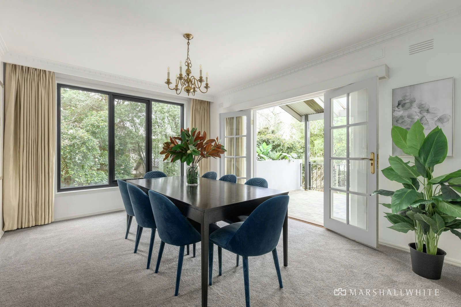 18 Salisbury Avenue, Mont Albert, VIC