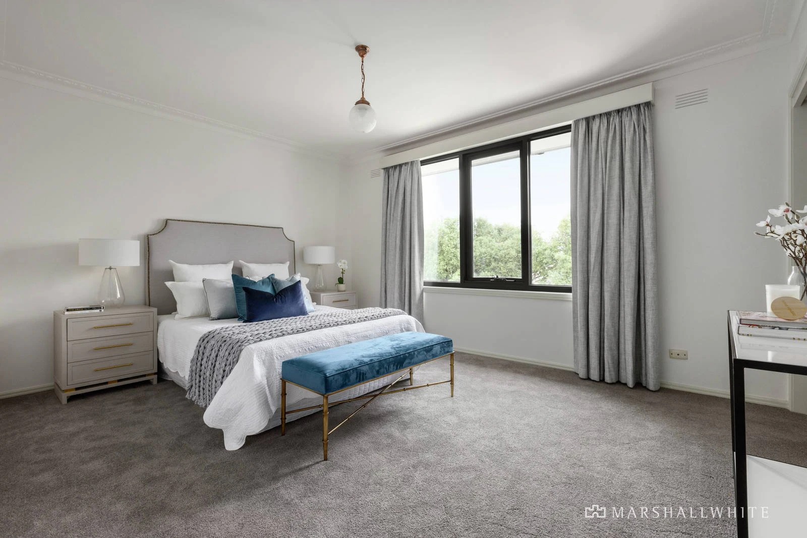 18 Salisbury Avenue, Mont Albert, VIC