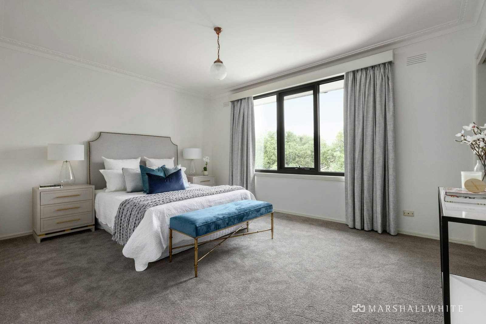 18 Salisbury Avenue, Mont Albert, VIC