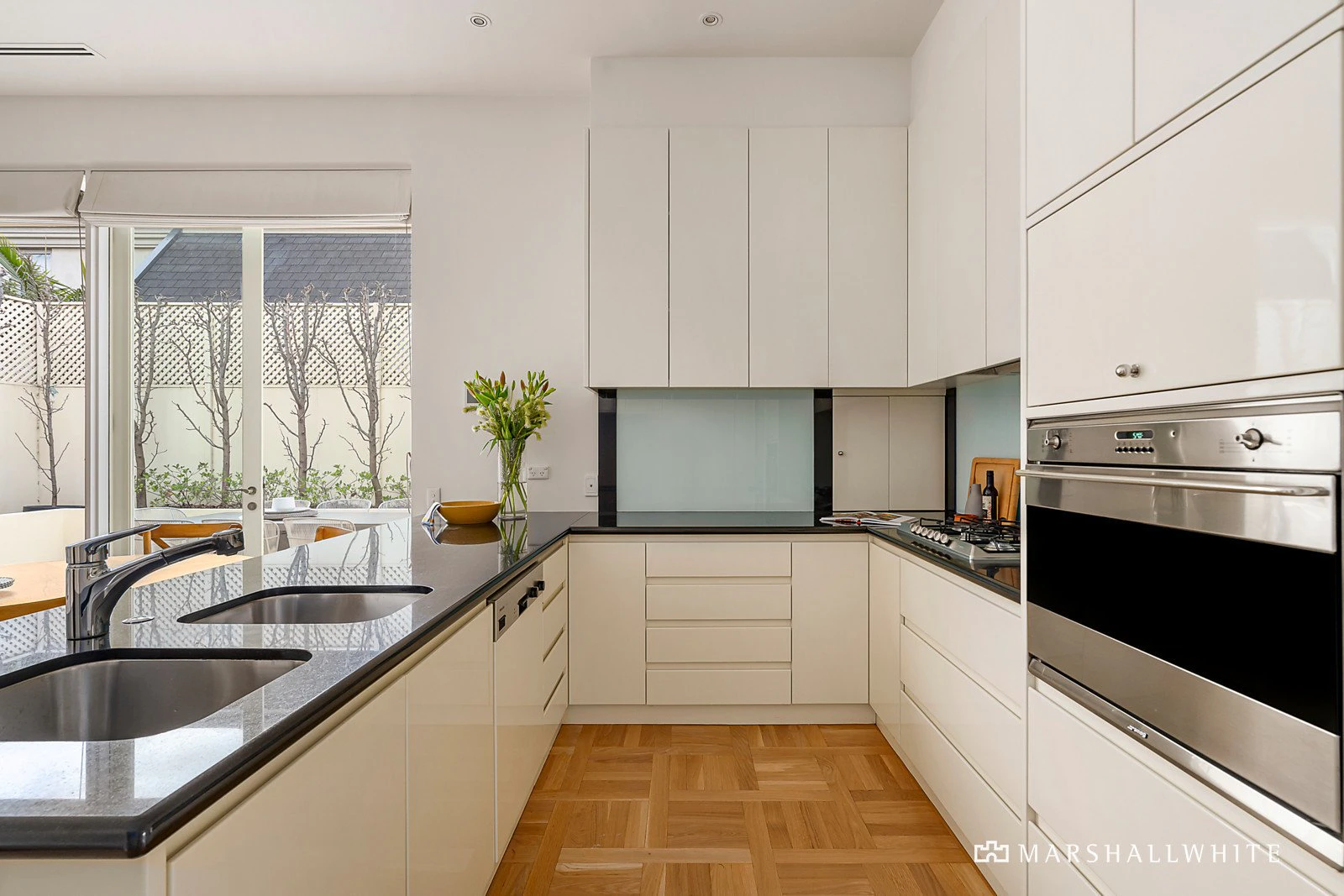 1 Boandyne Court, Toorak, VIC