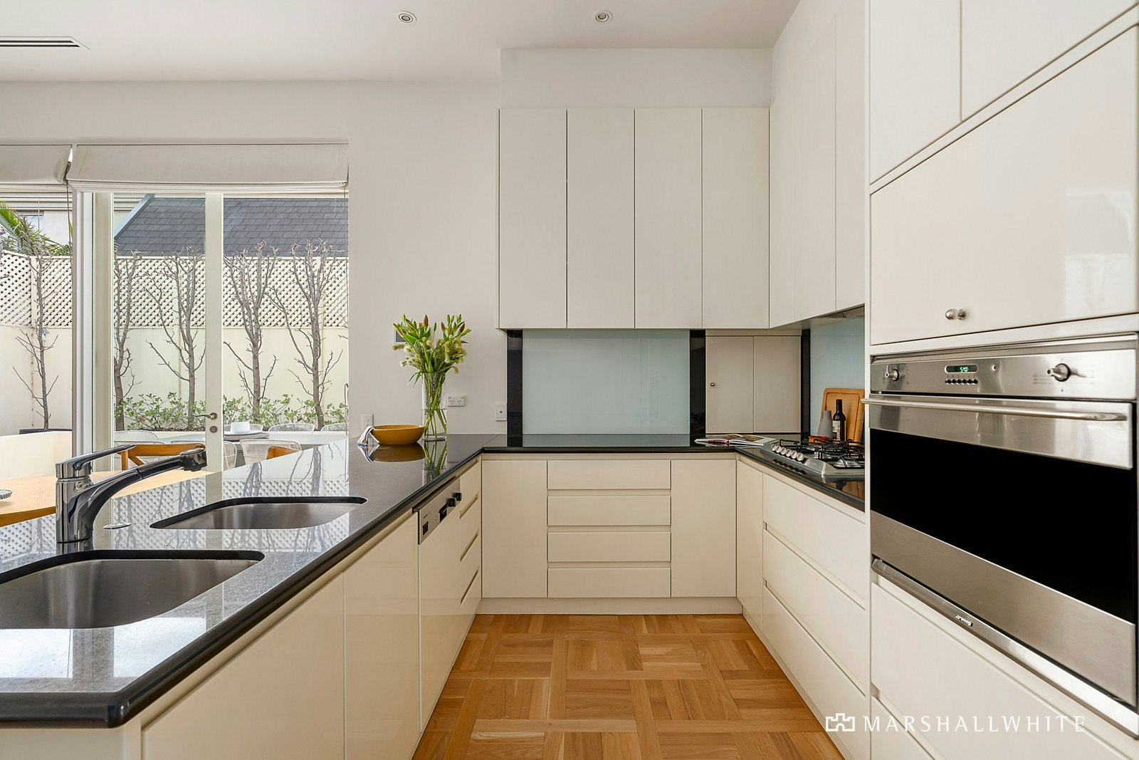 1 Boandyne Court, Toorak, VIC