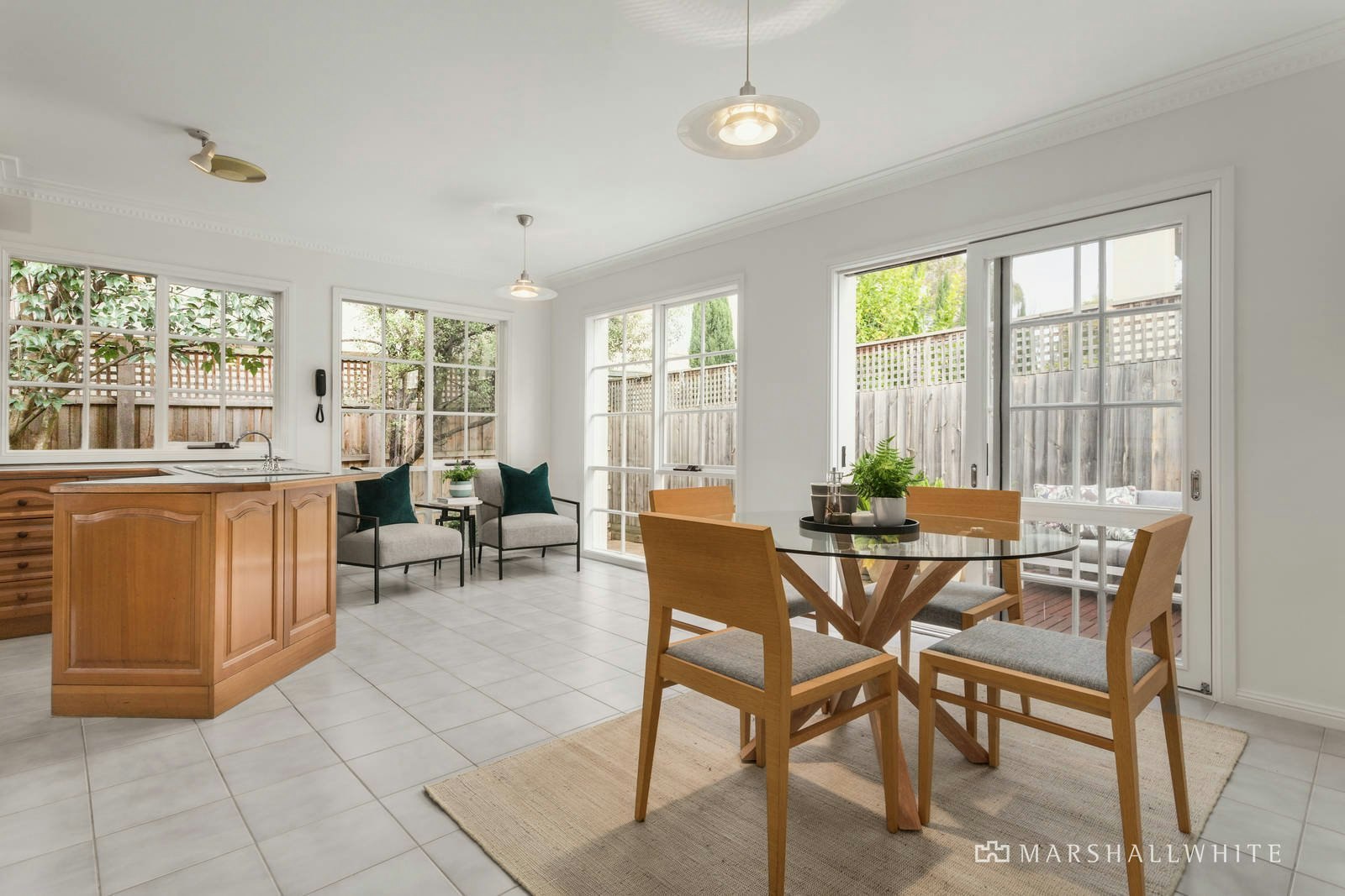 2/5 Sevenoaks Street, Balwyn, VIC