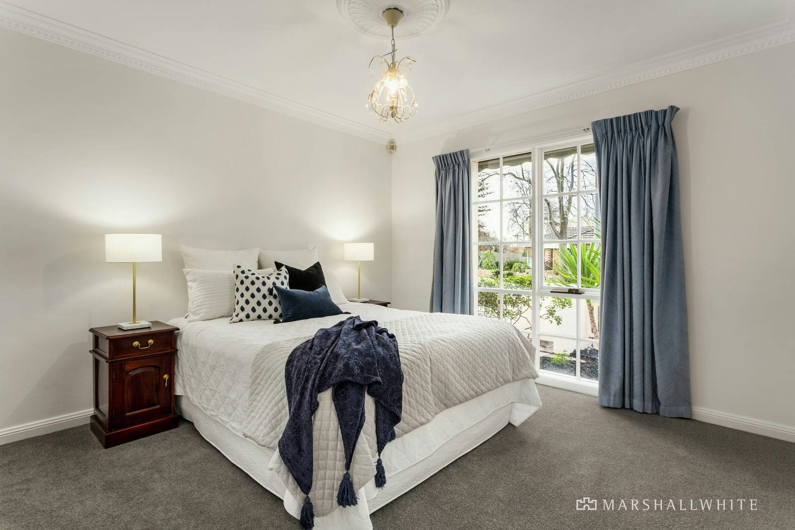 2/5 Sevenoaks Street, Balwyn, VIC