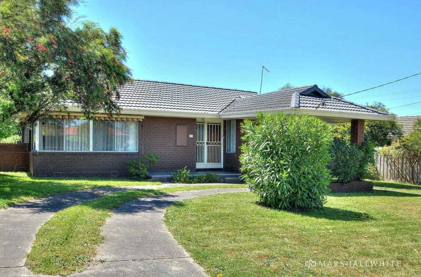 17 Banksia Court, Wheelers Hill, VIC