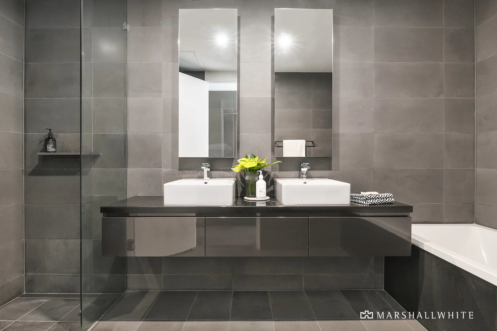 1402/480 Riversdale Road, Hawthorn East, VIC