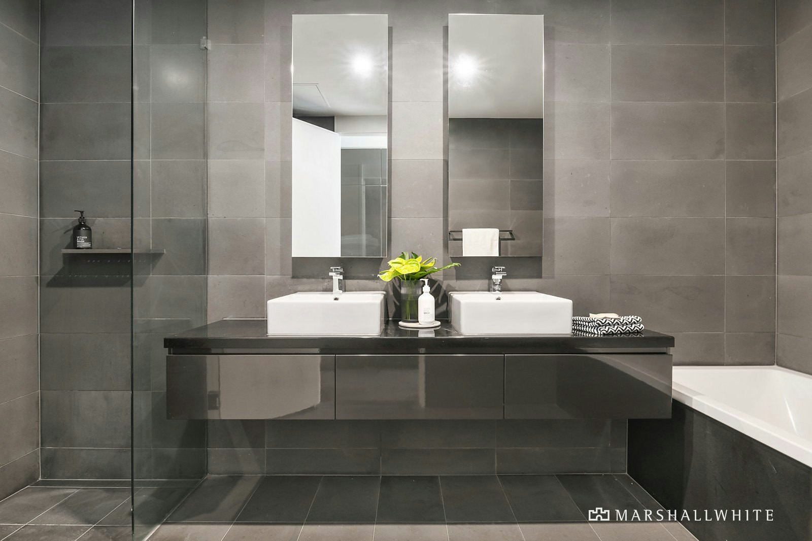 1402/480 Riversdale Road, Hawthorn East, VIC