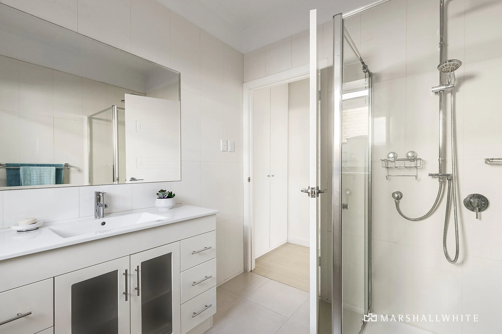 16 Poulter Street, Ashburton, VIC